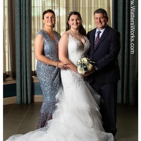 Mac Duggal blue ombré size 14 gown - Picture 4 of 8